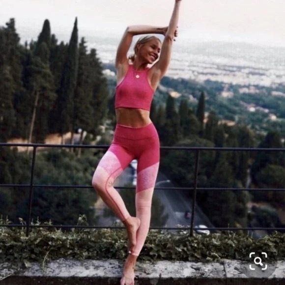 OUTDOOR VOICES Springs 7/8 Legging In Flamingo/Rose/Clay - Picture 1 of 8